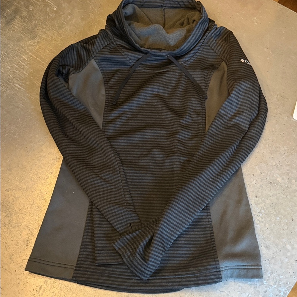 Women's Columbia Black Striped Sweater